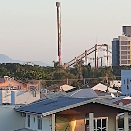 Apartamento Com Vista Pro Mar Proximo Ao Beto Carrero Penha  Esterno foto